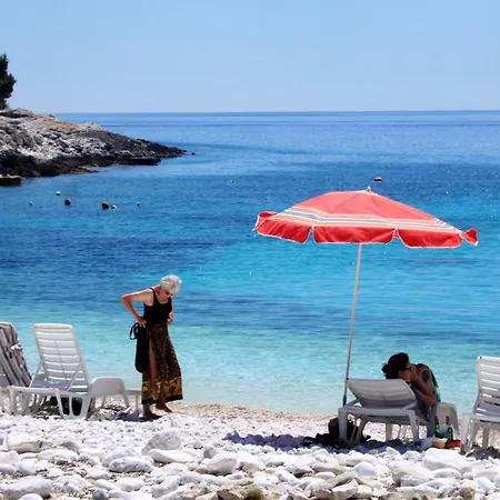 Lägenhet With A Parking Space Hvar - 8728